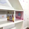 casinha estante para brinquedos e livros boneca 4