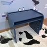 mesa infantil pequena com regulagem de altura azul 1
