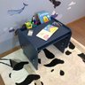 mesa infantil pequena com regulagem de altura azul 3