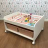 mesa infantil para brincar com rodizio tema cidade das princesas e 4 caixas 3